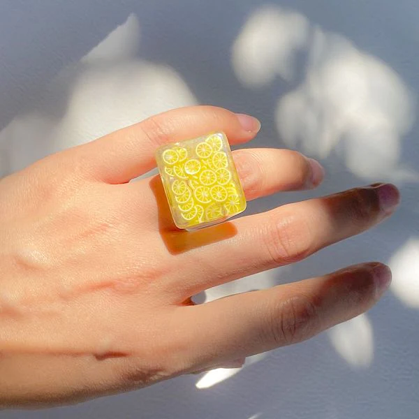 Fashionable transparent fruit bead resin ring